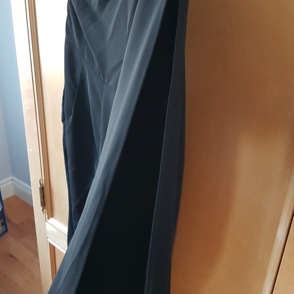 SOLD π2/$40π Black one shoulder jumpsuit - Picture 6 of 7